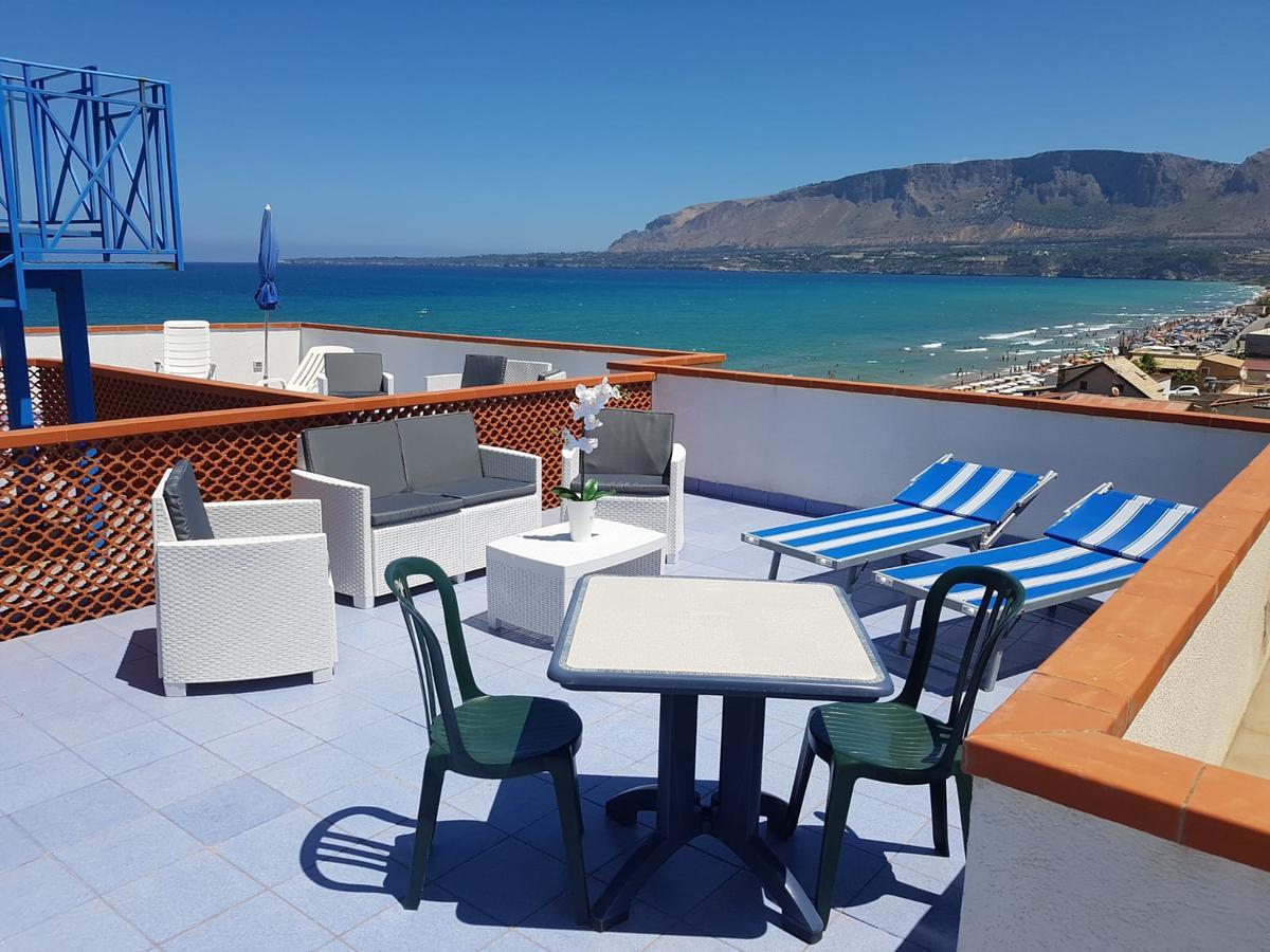 Le Palme Vacanze Trappeto  Exterior foto